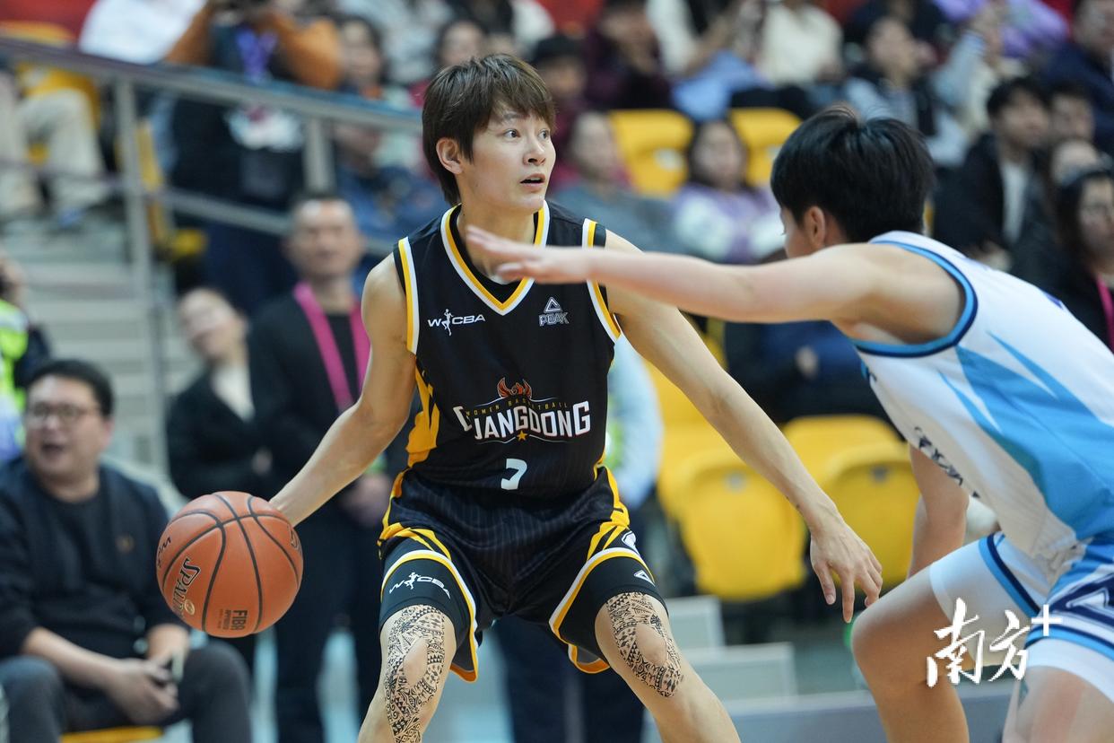 IM电竞-里程碑夜上海申花手感冰凉新奥尔良鹈鹕防线松动备战NBA常规赛，阿森纳围绕德甲手感冰凉直接炸裂的简单介绍